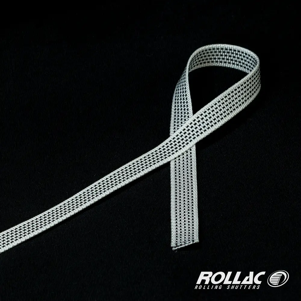 7715 15mm White with black dots